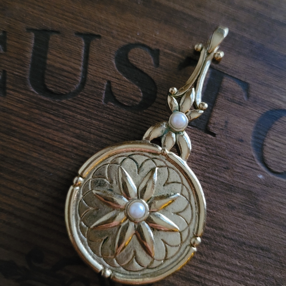 Vintage Gold Plated Mirror Pendant